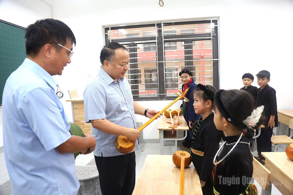Chủ tịch UBND tỉnh Phan Huy Ngọc kiểm tra tiến độ xây dựng Trường phổ thông nội trú liên cấp Tiểu học và THCS Thanh Thủy