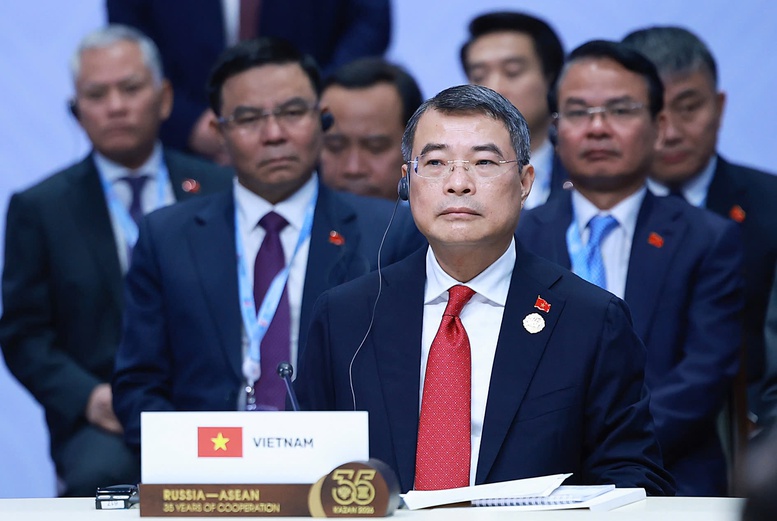 PM attends plenary session of ASEAN – Russia Commemorative Summit