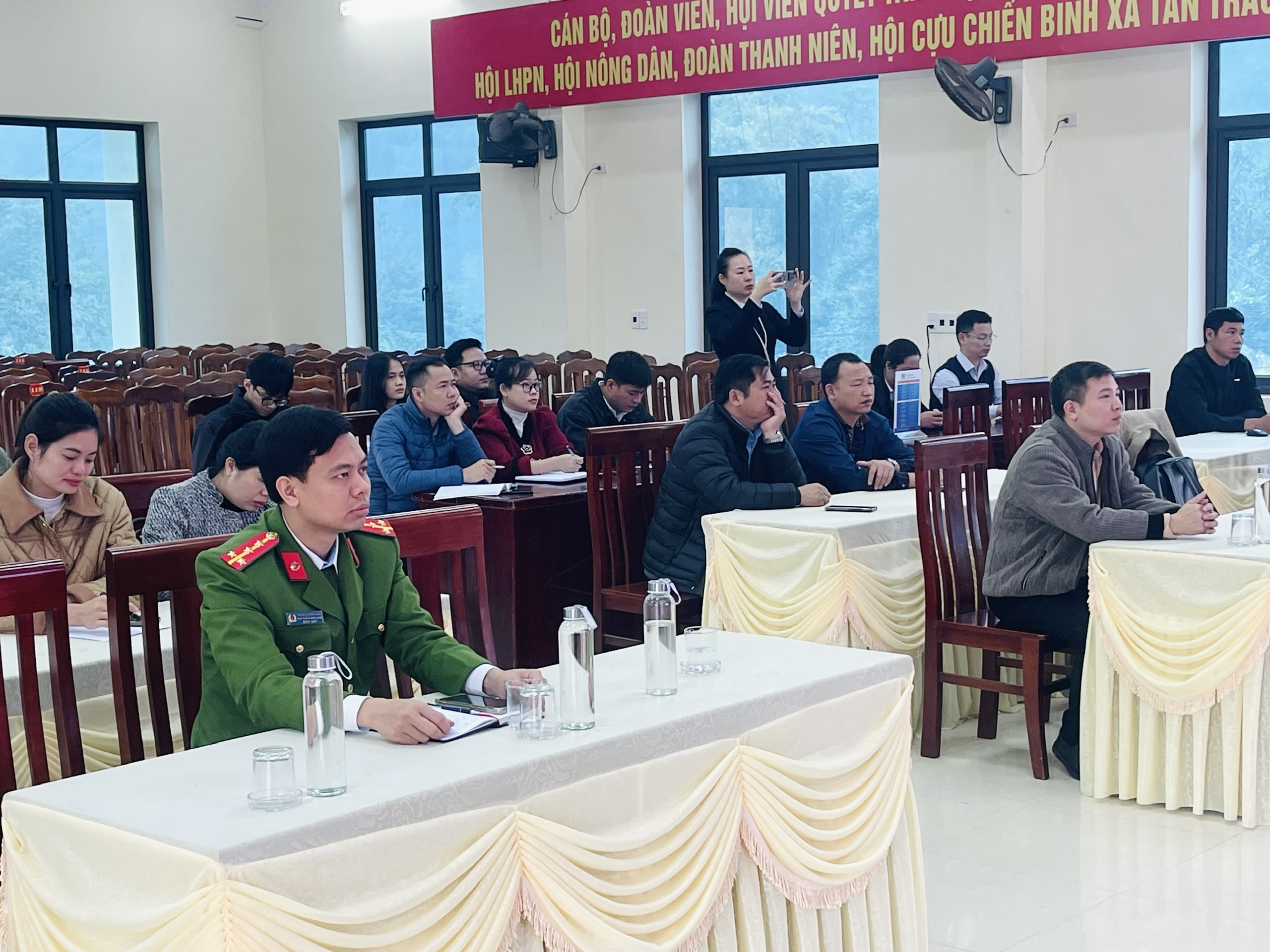 Tập huấn kỹ năng triển khai phong trào “Bình dân học vụ số”