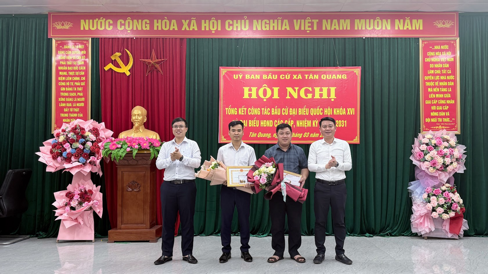 Tân Quang tổ chức Hội nghị Tổng kết công tác bầu cử đại biểu Quốc hội khóa XVI và đại biểu HĐND các cấp