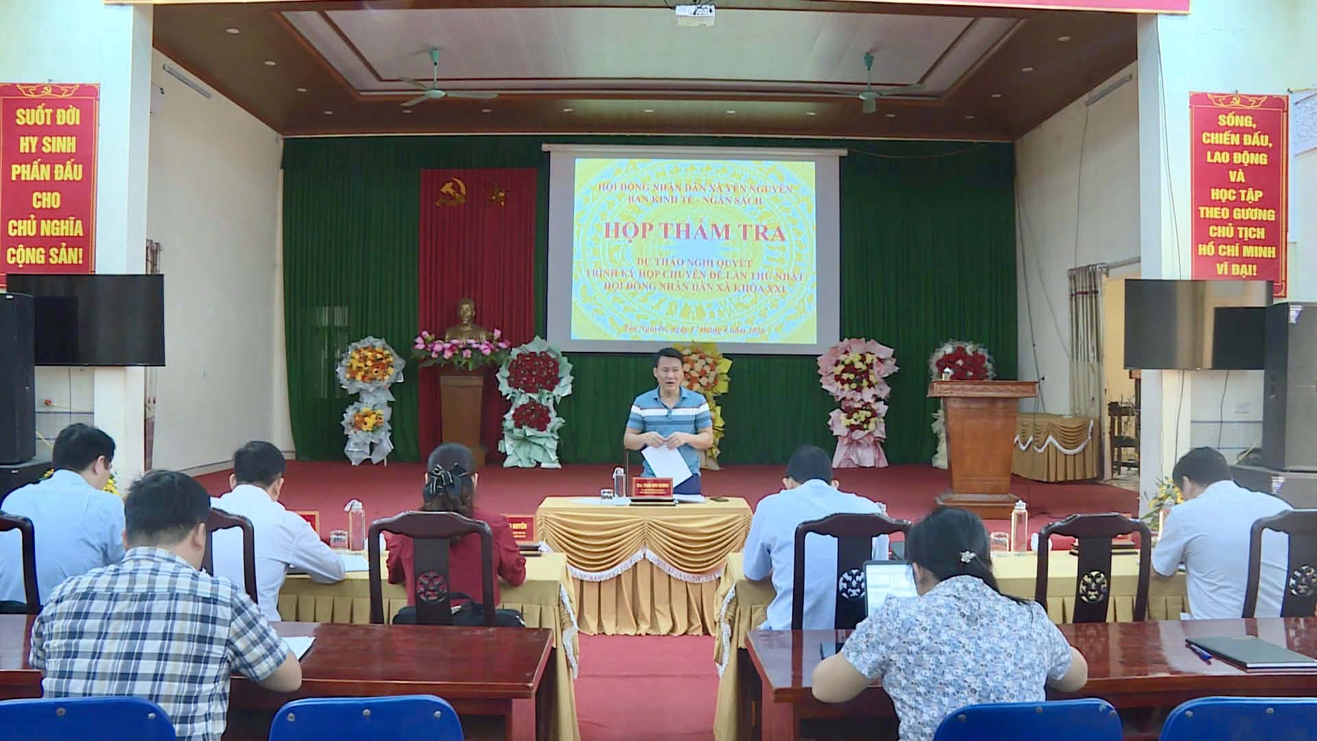 Ban Kinh tế - Ngân sách HĐND xã Yên Nguyên thẩm tra các tờ trình đầu tư công