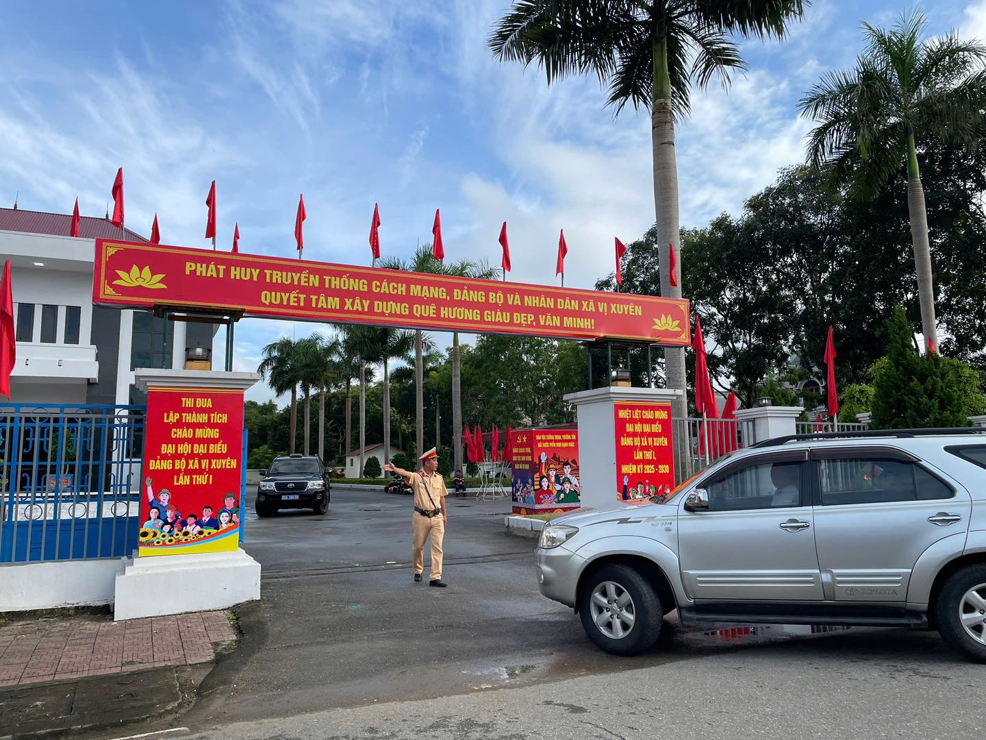 ĐẢM BẢO AN NINH AN TOÀN ĐẠI HỘI ĐẠI BIỂU ĐẢNG BỘ XÃ VỊ XUYÊN LẦN THỨ I