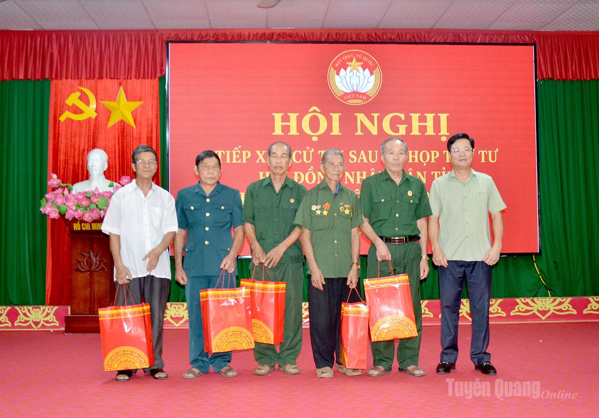 Tổ đại biểu số 5 HĐND tỉnh tiếp xúc cử tri sau Kỳ họp thứ tư, HĐND tỉnh khóa XX, nhiệm kỳ 2026-2031 tại xã Bạch Xa