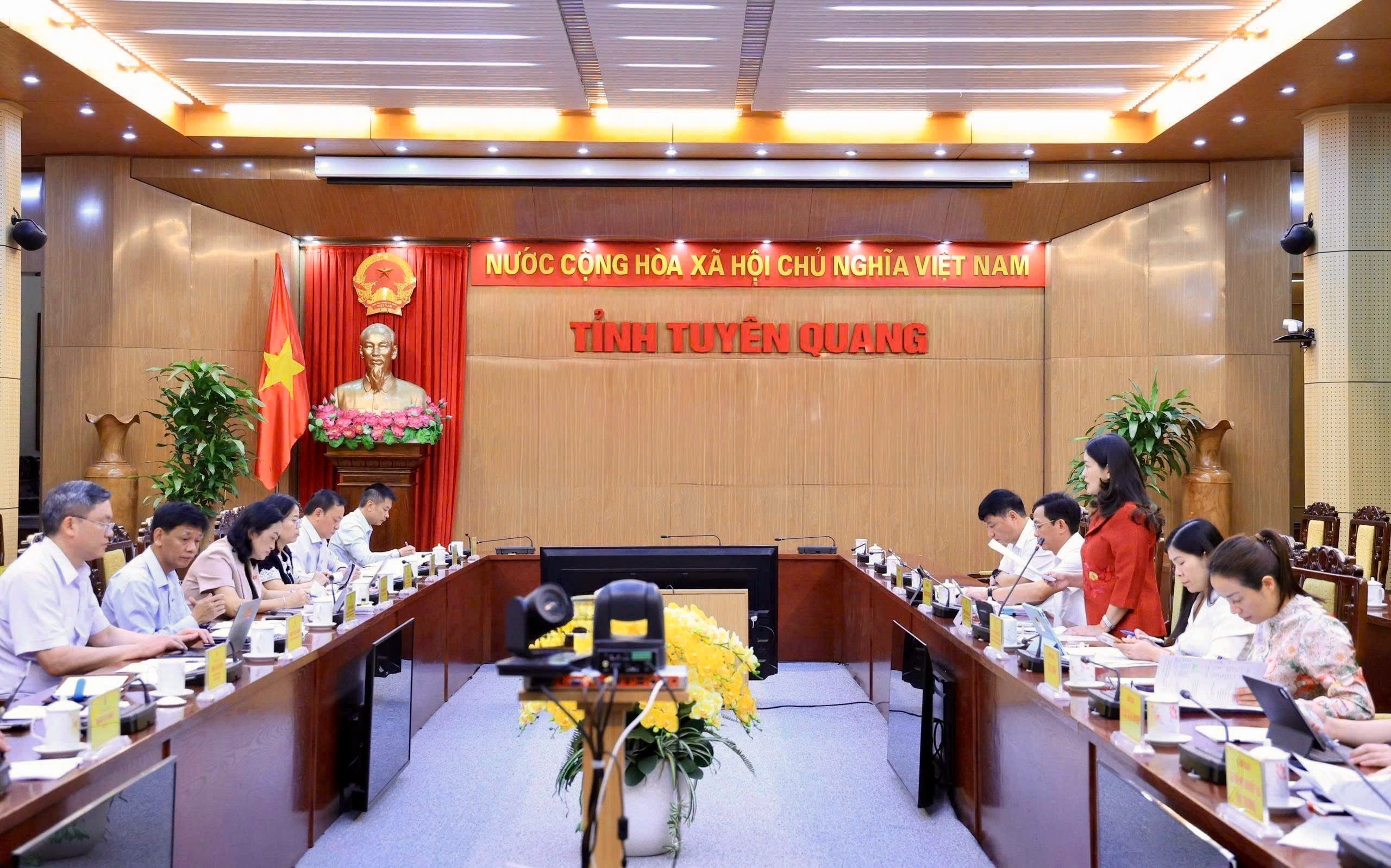 Đoàn công tác Hội đồng Dân tộc của Quốc hội làm việc với tỉnh Tuyên Quang về thực hiện chính sách đối với vùng đồng bào dân tộc thiểu số