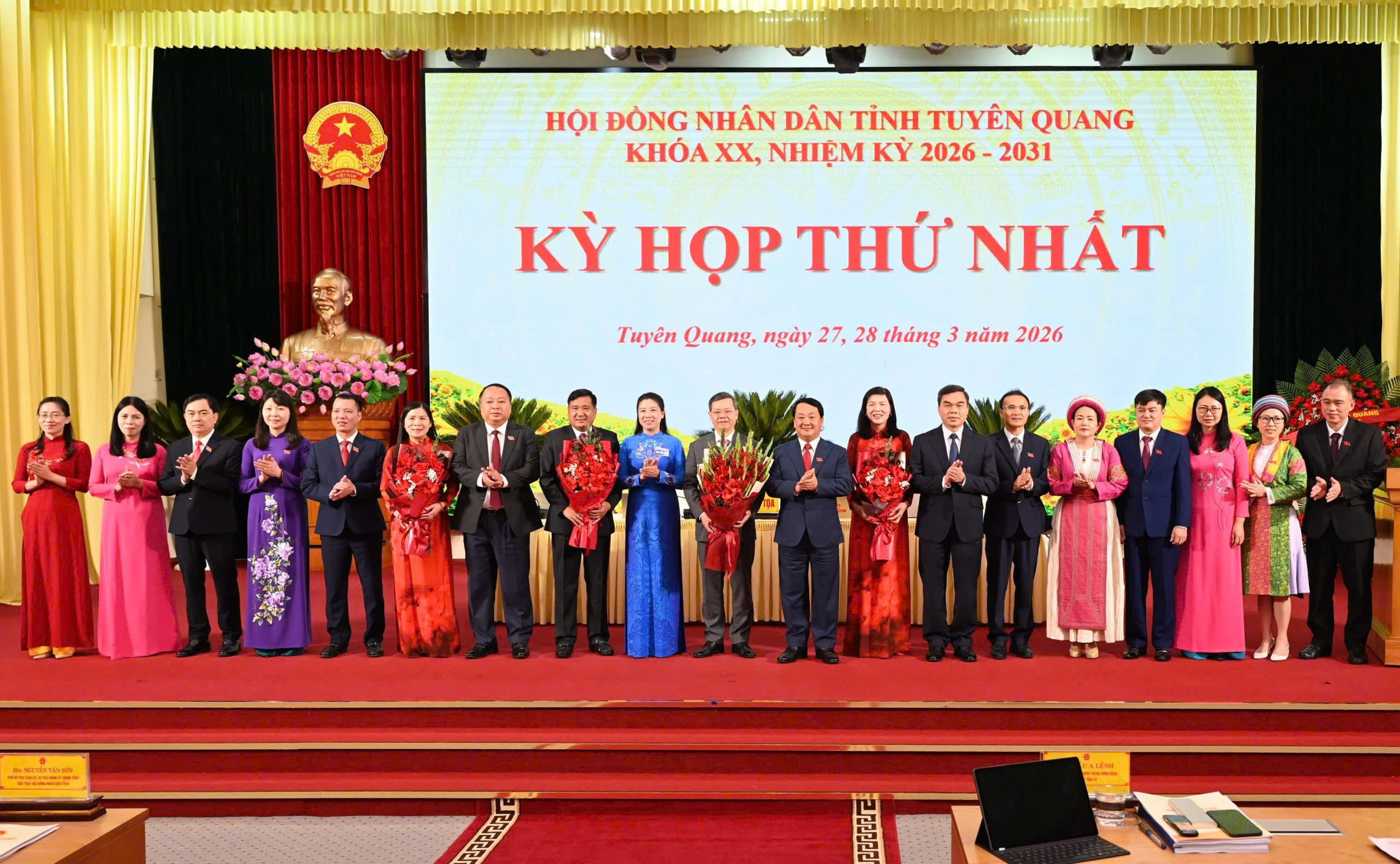 Kỳ họp thứ Nhất HĐND tỉnh khóa XX: Bầu các chức danh lãnh đạo HĐND, UBND tỉnh