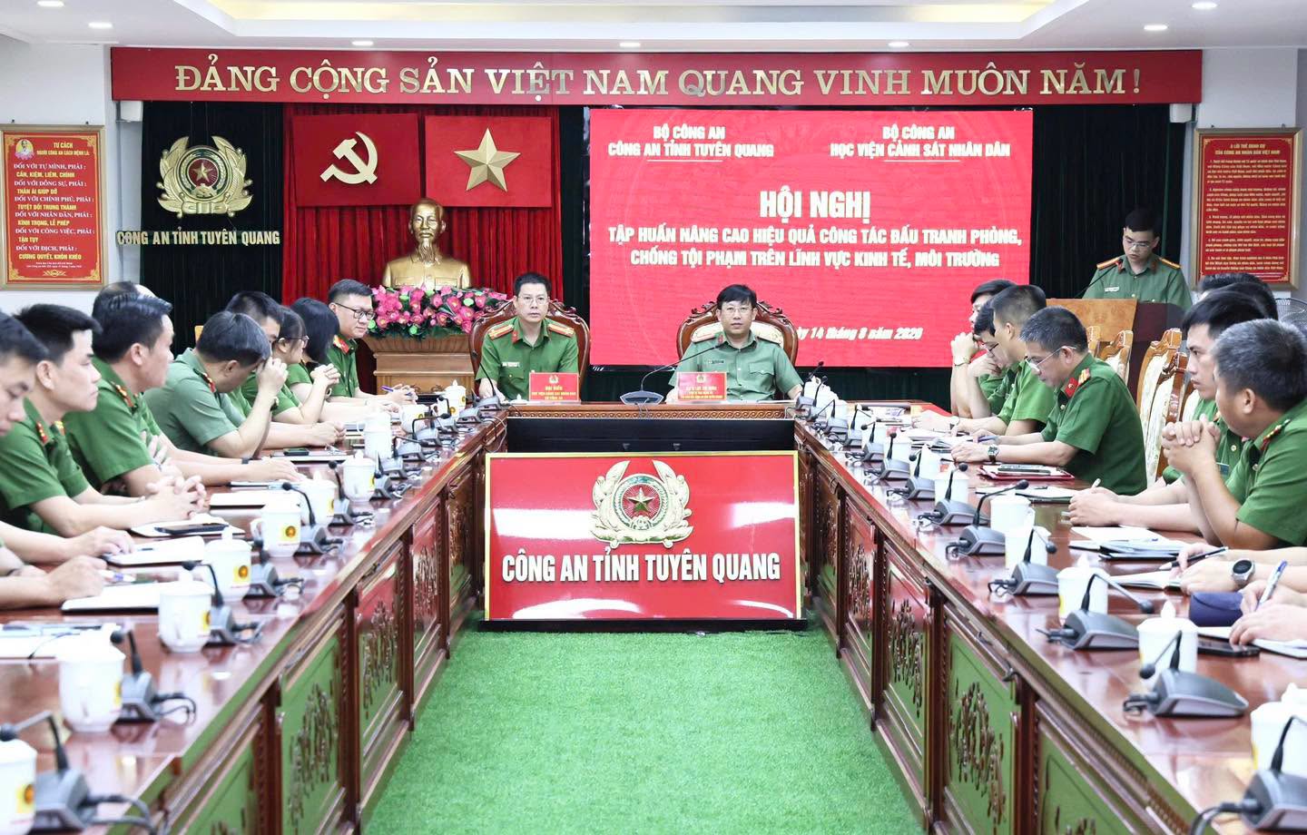 NÂNG CAO HIỆU QUẢ ĐẤU TRANH VỚI TỘI PHẠM KINH TẾ, MÔI TRƯỜNG