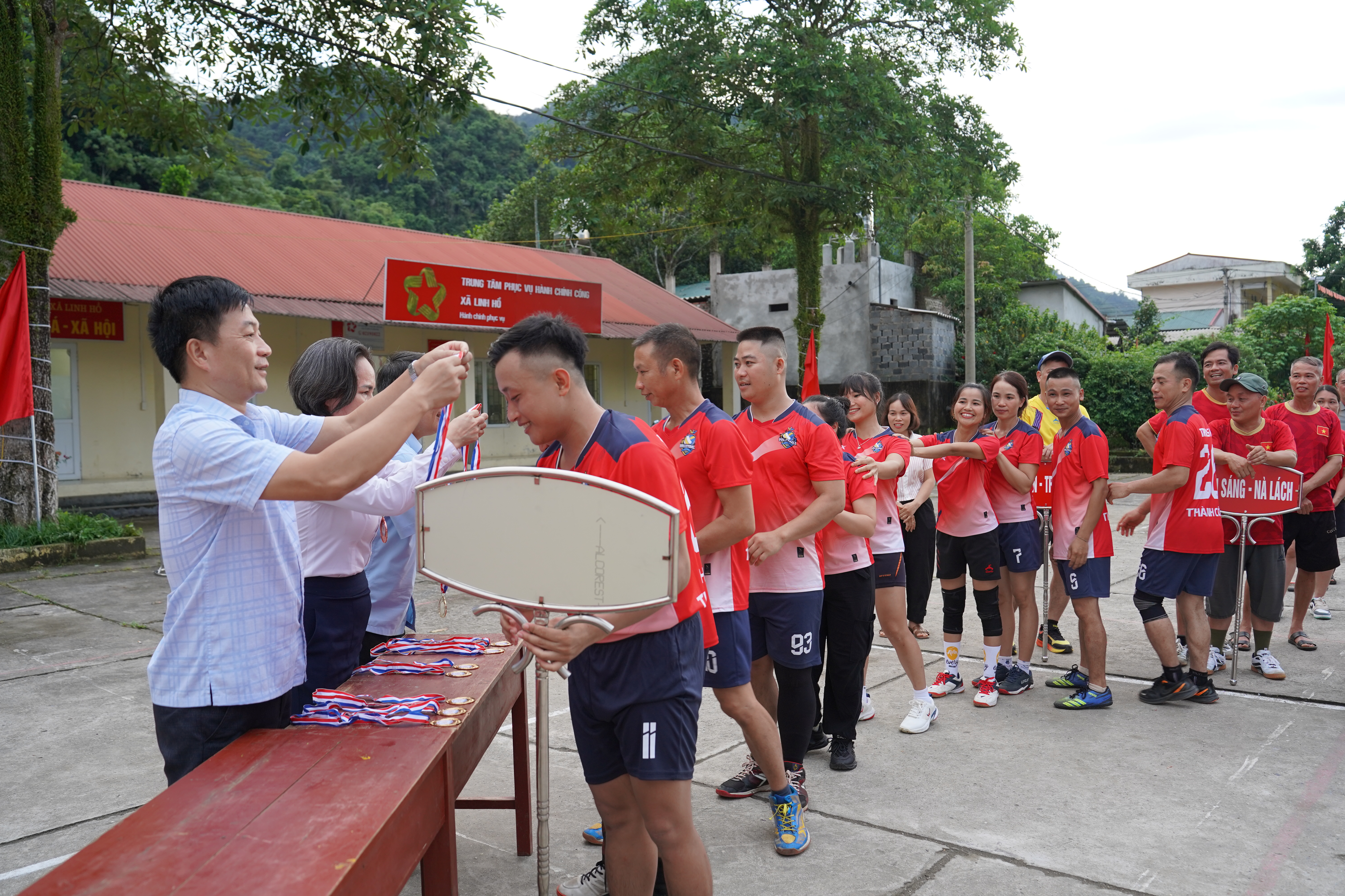 Giải 9.JPG