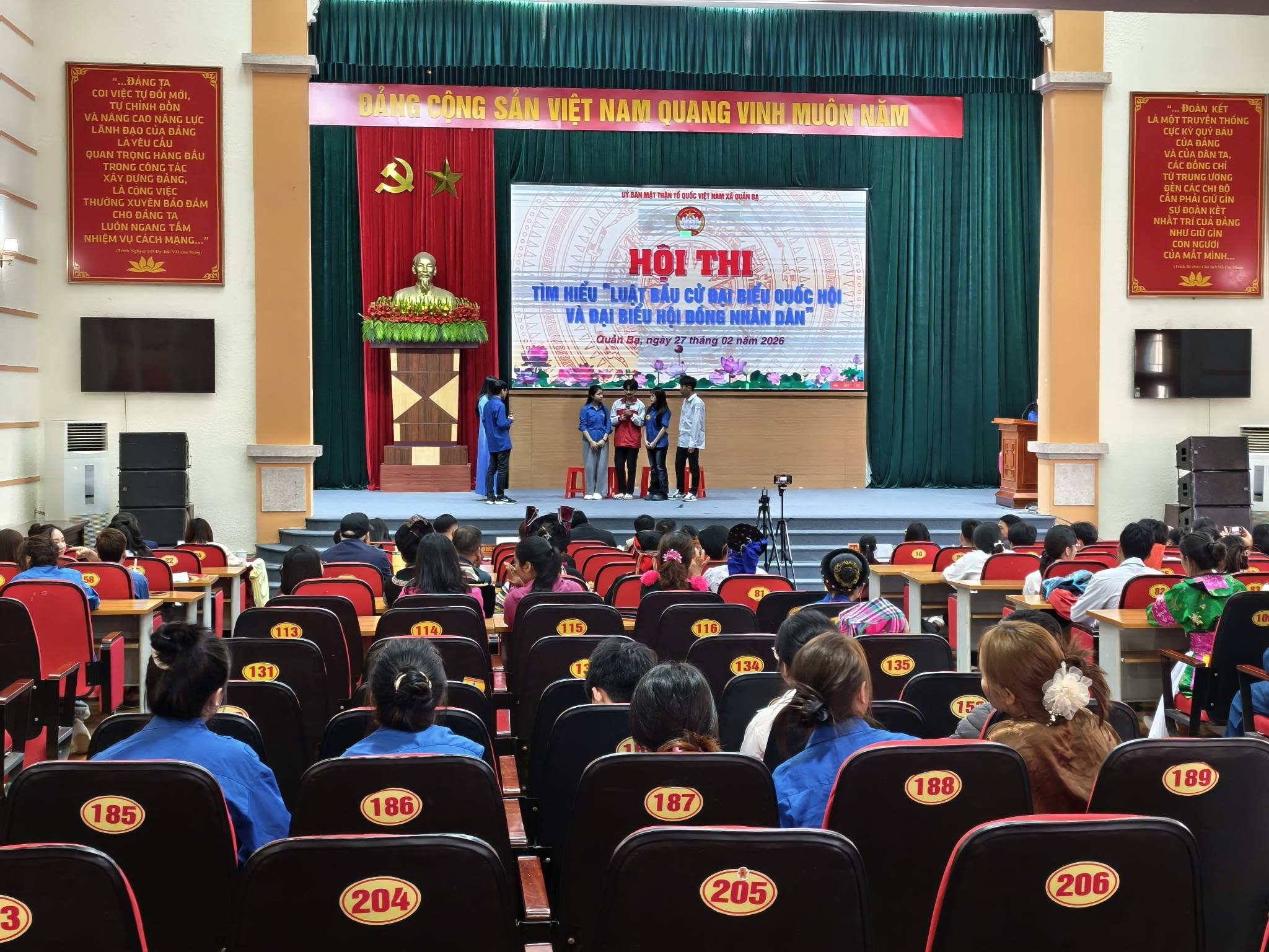 Ban Thường trực Ủy ban MTTQ xã Quản Bạ đã tổ chức Hội thi tìm hiểu pháp luật về bầu cử.