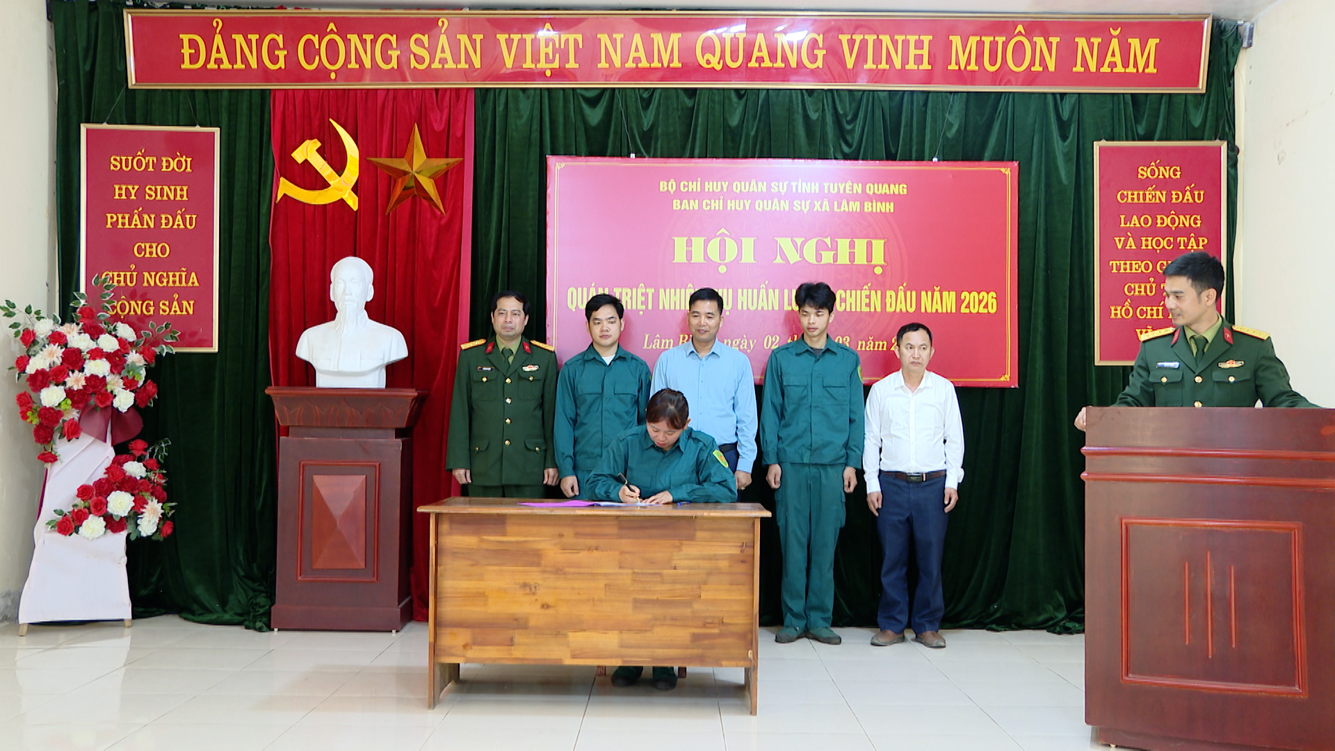 Sequence 01.00_01_09_15.Still010.jpg