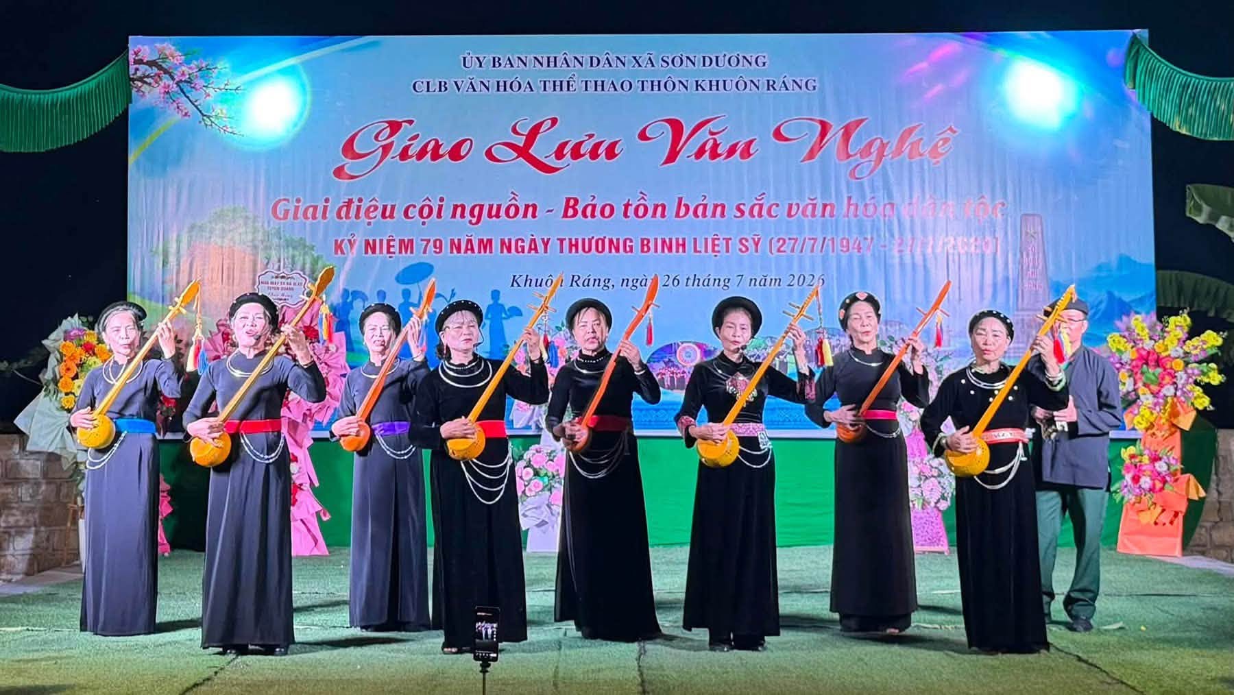 Giao lưu văn nghệ “Giai điệu cội nguồn – Bảo tồn bản sắc văn hóa dân tộc”
