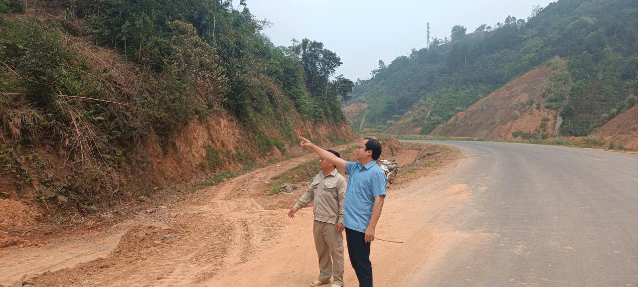 Lãnh đạo UBND xã kiểm tra công tác giải phóng mặt bằng Dự án cao tốc Tuyên Quang – Hà Giang (giai đoạn 1)