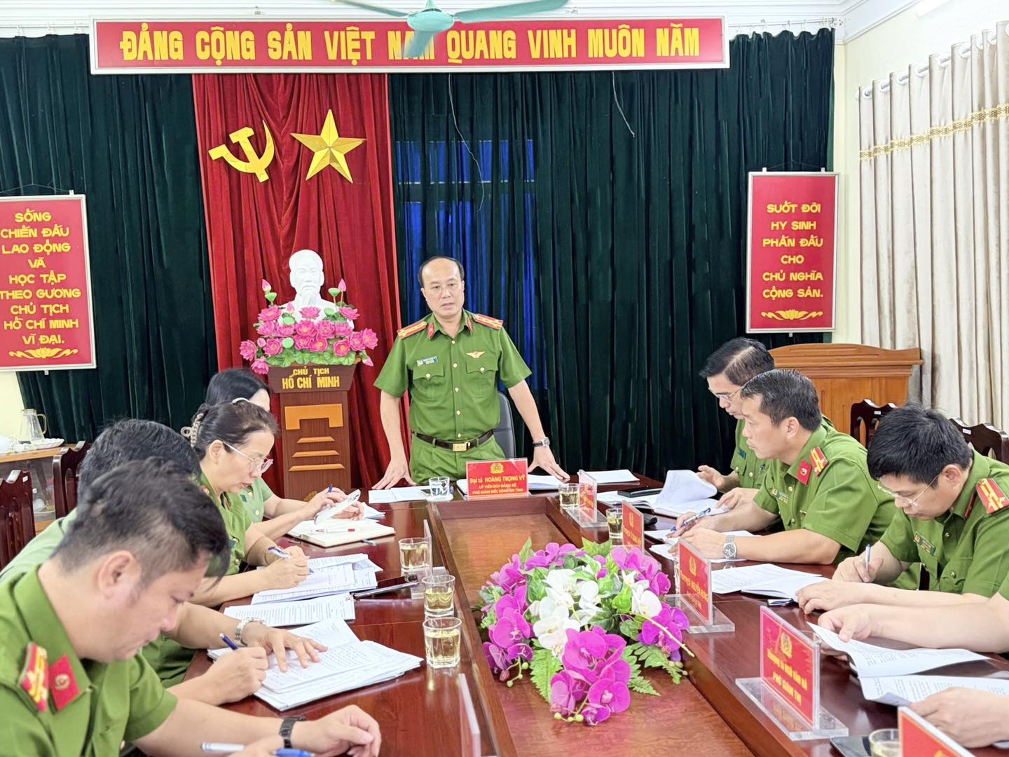 LÃNH ĐẠO CÔNG AN TỈNH KIỂM TRA CÔNG TÁC TẠI TRẠI TẠM GIAM SỐ 1