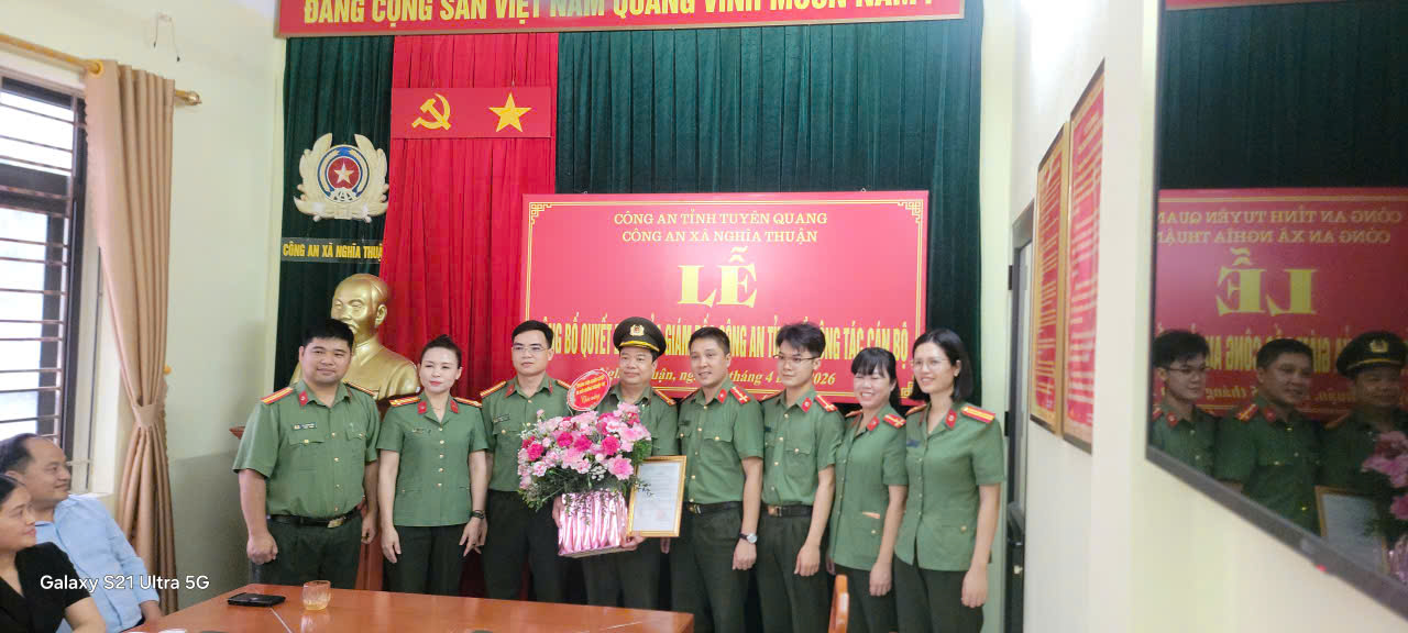 CÔNG AN XÃ NGHĨA THUẬN TỔ CHỨC LỄ CÔNG BỐ QUYẾT ĐỊNH VỀ CÔNG TÁC CÁN BỘ