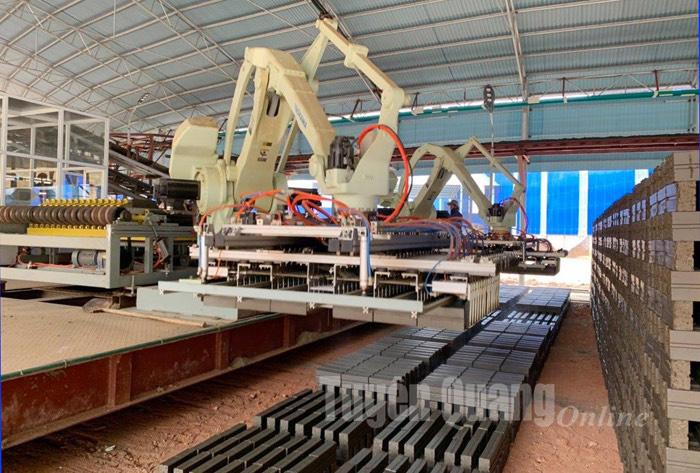 Tuyen Quang Businesses Apply Artificial Intelligence in Production