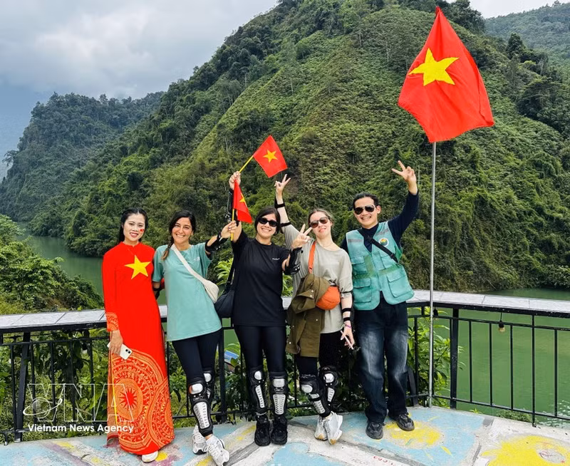 Viet Nam serves 6.76 million foreign arrivals in Q1