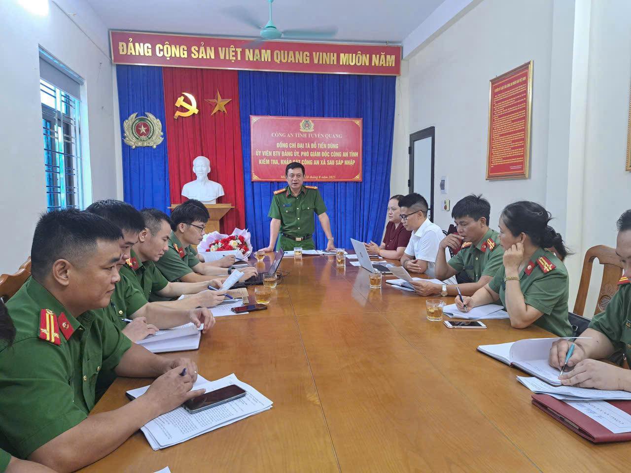 LÃNH ĐẠO CÔNG AN TỈNH THĂM VÀ LÀM VIỆC VỚI CÔNG AN XÃ MINH SƠN