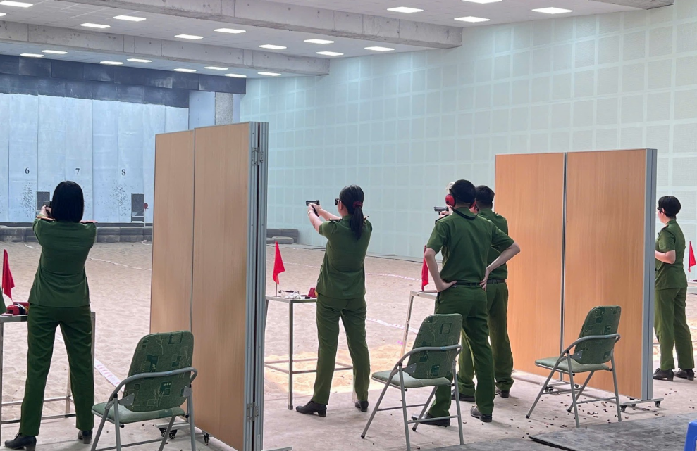 SÔI NỔI HỘI THI BẮN SÚNG QUÂN DỤNG CHÀO MỪNG KỶ NIỆM 80 NĂM NGÀY TRUYỀN THỐNG LỰC LƯỢNG CẢNH SÁT HÌNH SỰ