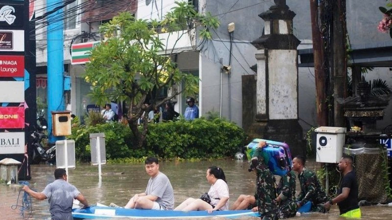 Lũ quét và lở đất gây thiệt hại nghiêm trọng ở Indonesia