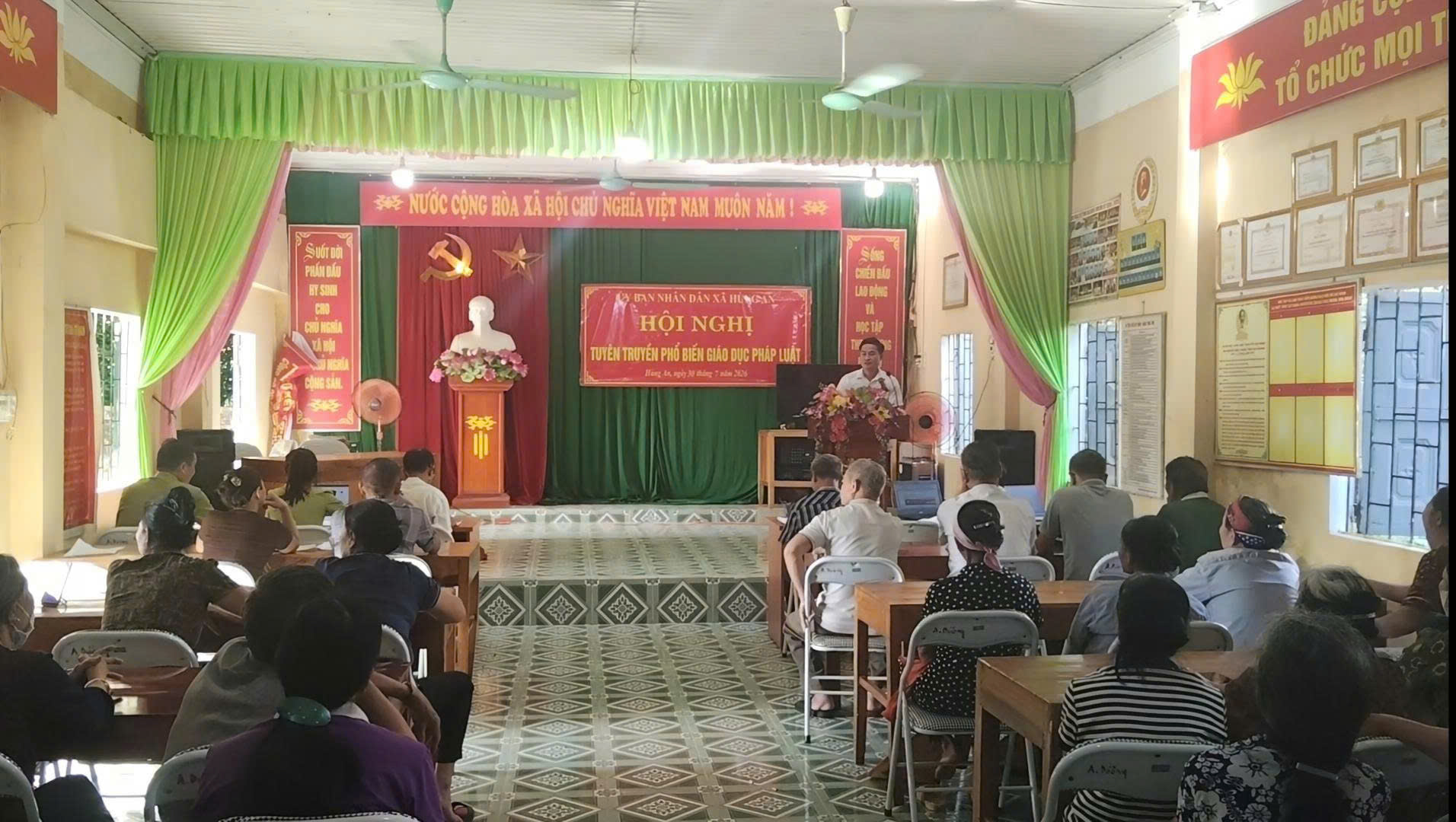 Hội nghị truyền thông, tuyên truyền, phổ biến pháp luật cho Nhân dân
