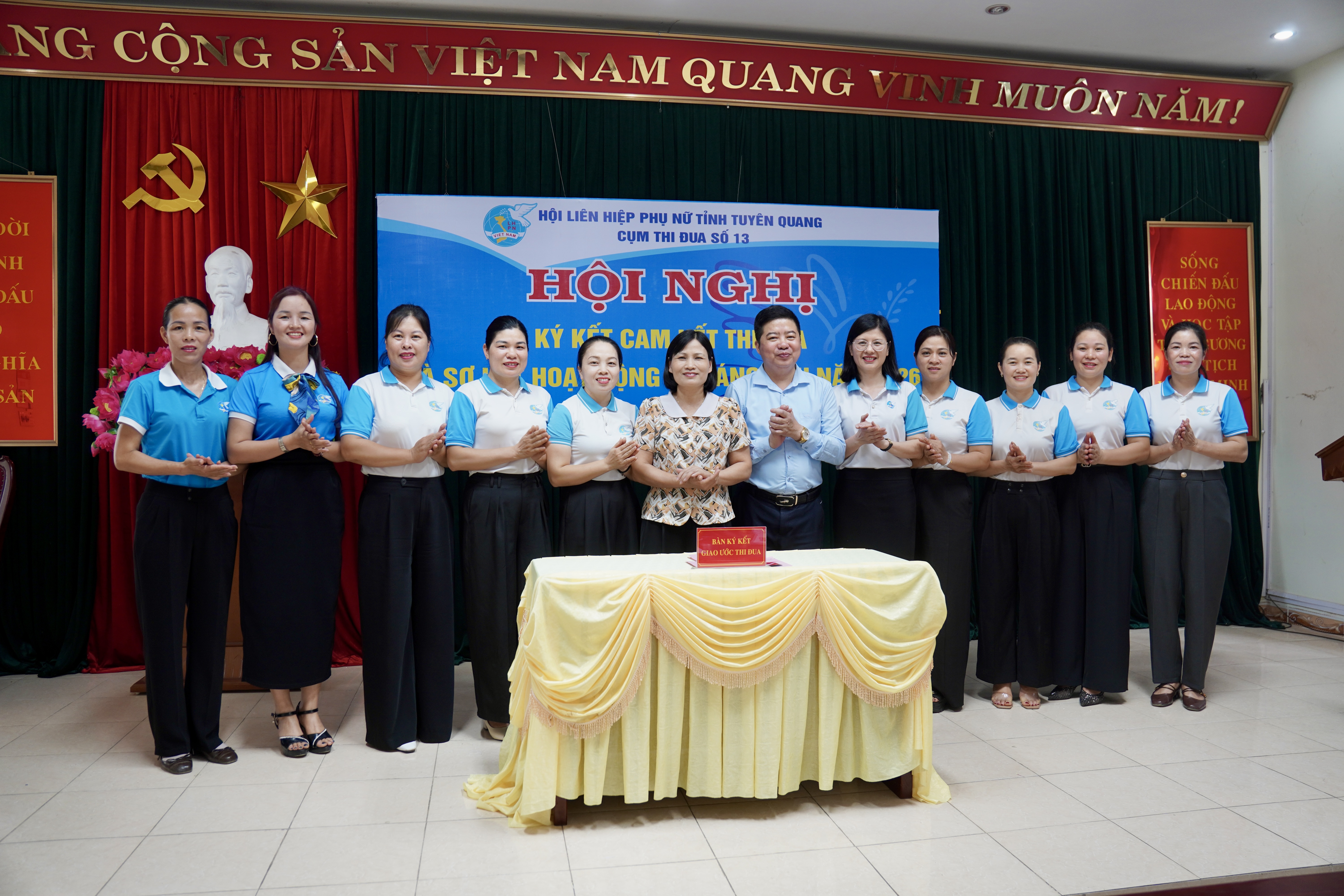 Cụm thi đua số 13 Hội Liên hiệp Phụ nữ tỉnh Tuyên Quang ký kết thi đua năm 2026