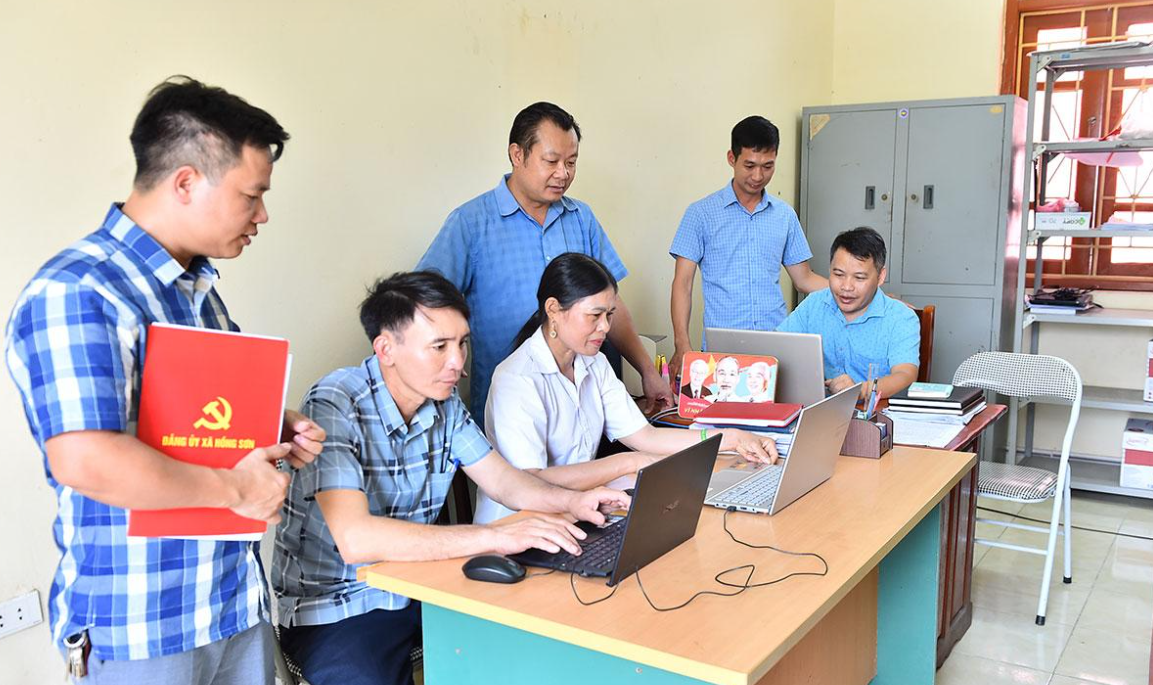 Tuyên Quang đặt mục tiêu 90% cán bộ cấp xã được bồi dưỡng nghiệp vụ
