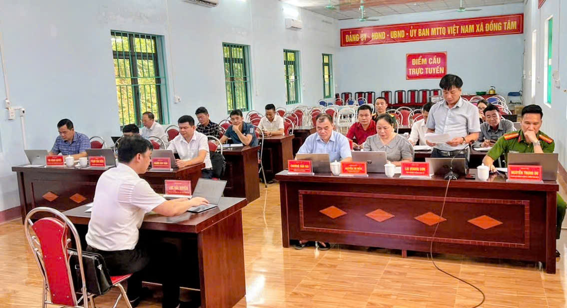 UBND xã Đồng Tâm làm việc với Trung tâm Dịch vụ công xã