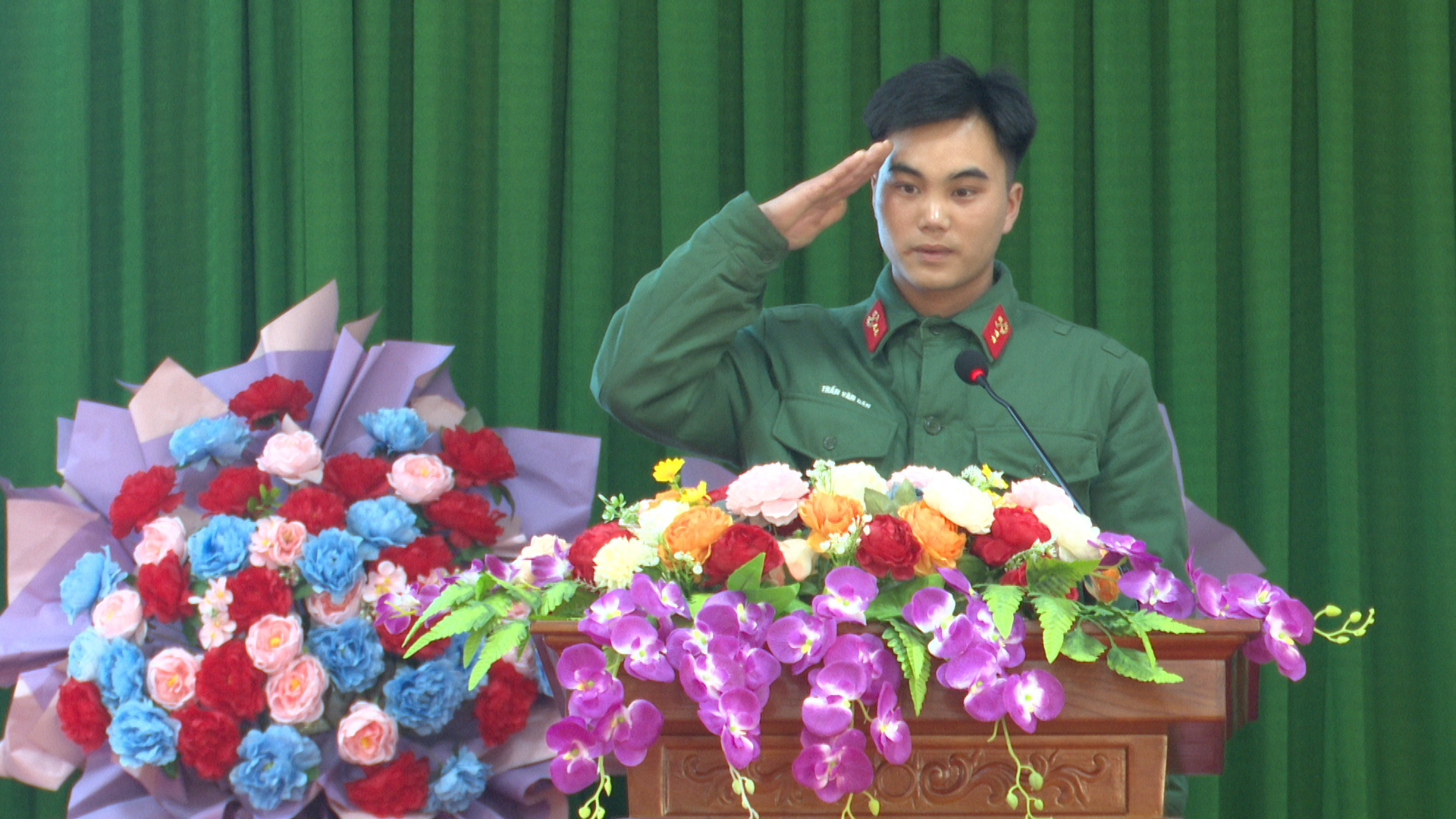 tải xuống (18) (mp3cut.net).00_17_58_09.Still004.jpg