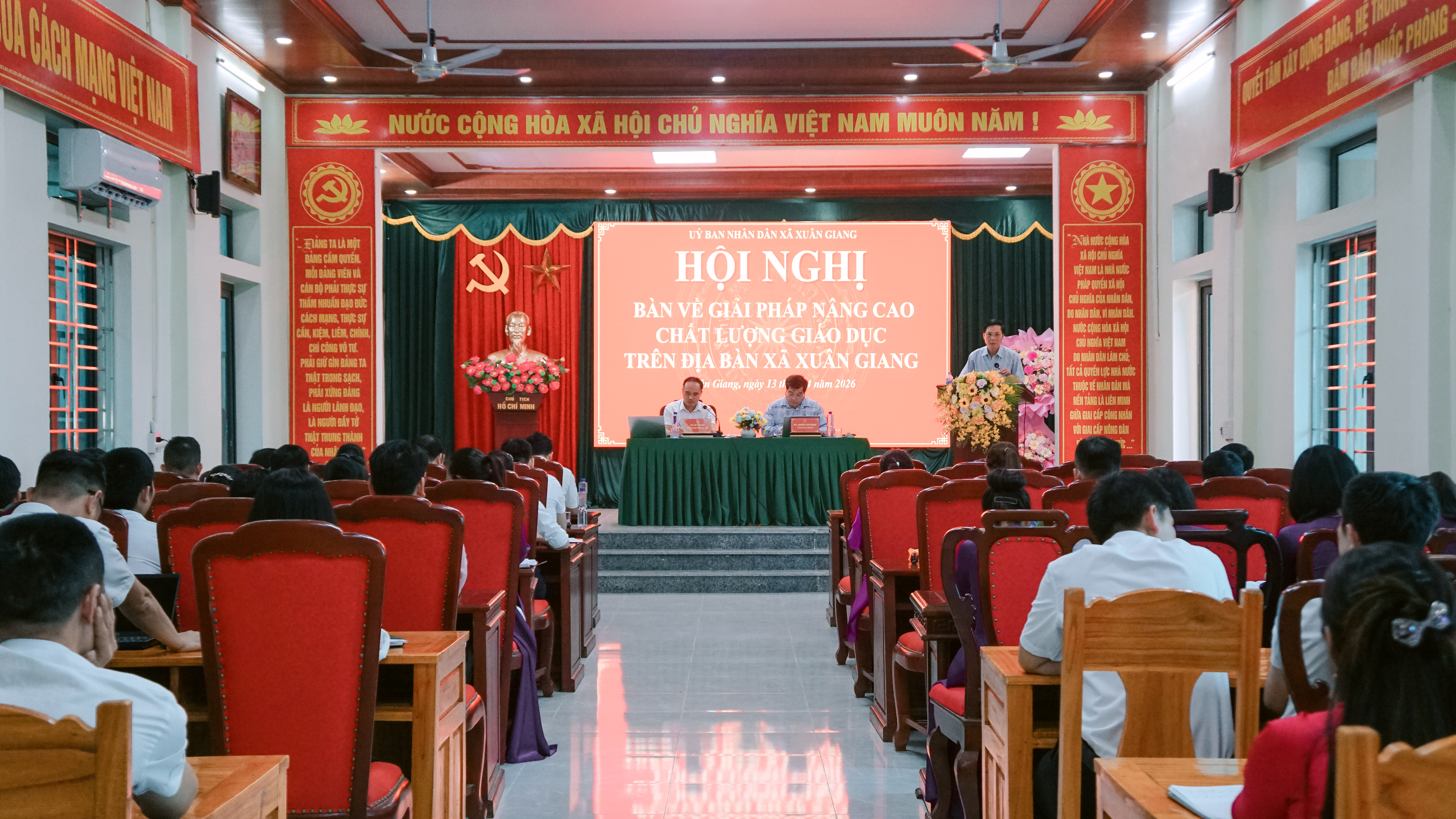 Hội nghị bàn giải pháp nâng cao chất lượng giáo dục trên địa bàn xã Xuân Giang