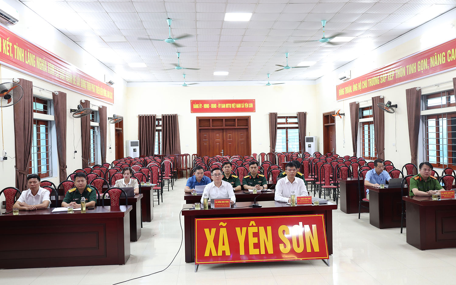 truc-tuyen-1.jpg