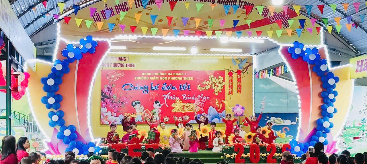 Trường mầm non Phương Thiện tổ chức hoạt động ngoại khoá "Cùng bé đón Tết.