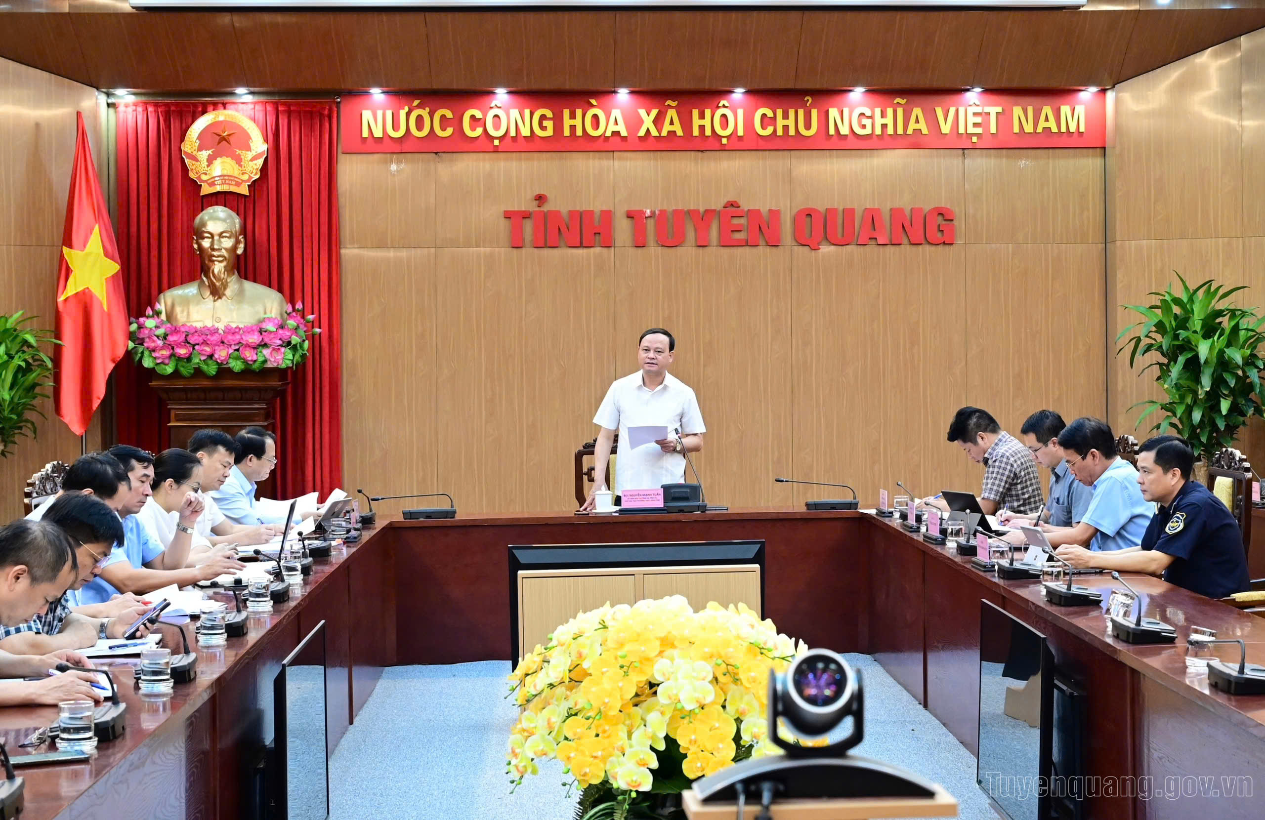 Quyết liệt thực hiện các giải pháp, phấn đấu hoàn thành chỉ tiêu thu ngân sách năm 2025