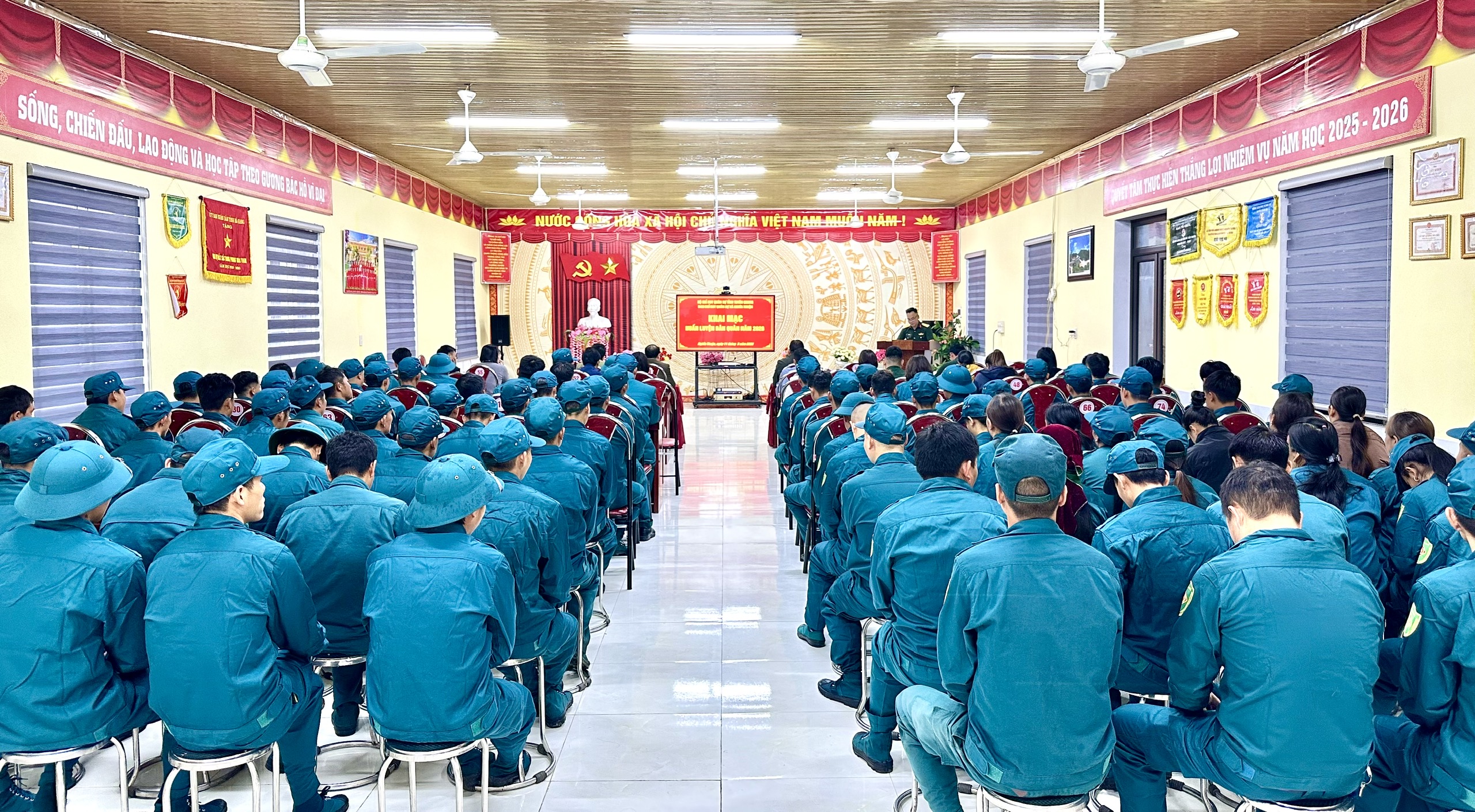 Nghĩa Thuận. Khai mạc huấn luyện dân quân năm 2026