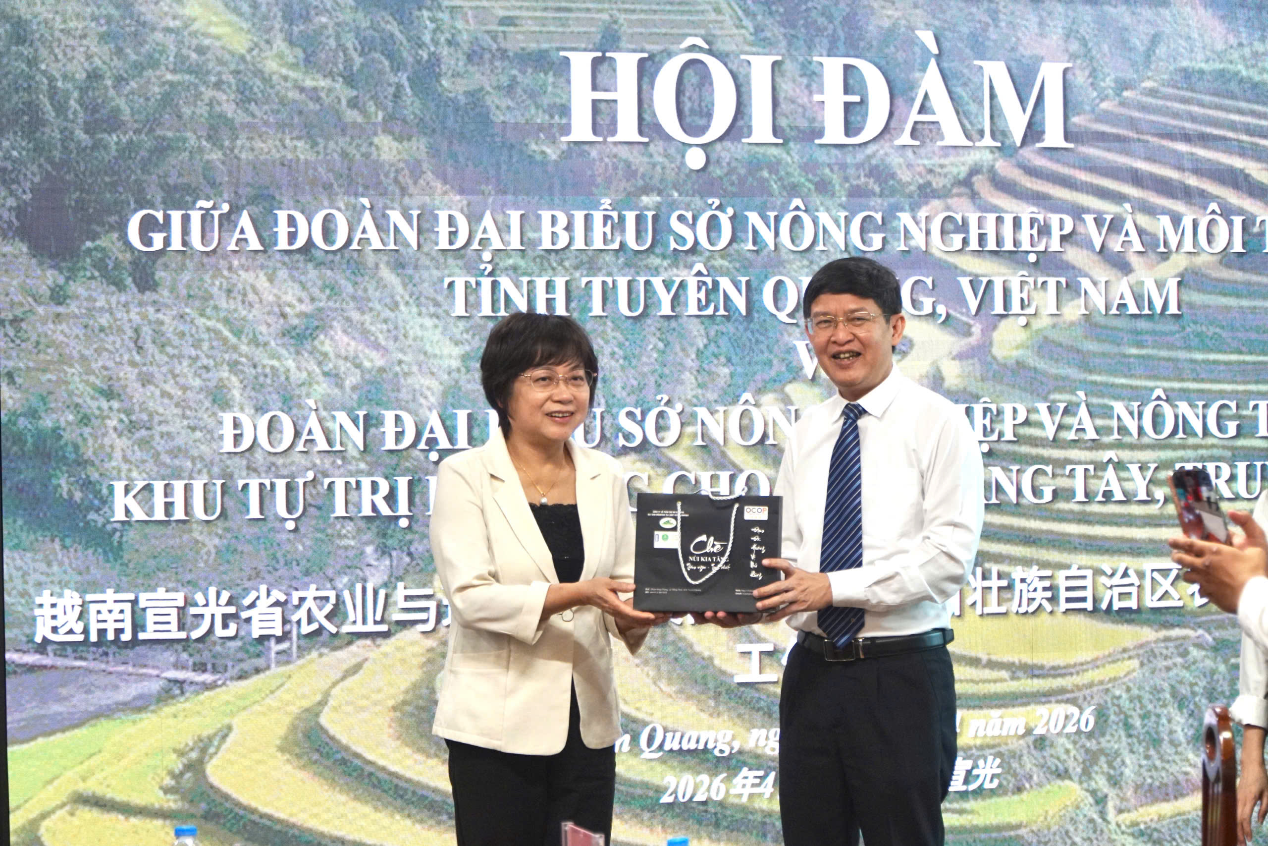 Thúc đẩy hợp tác giữa hai địa phương, thắt chặt tình hữu nghị Việt Nam – Trung Quốc