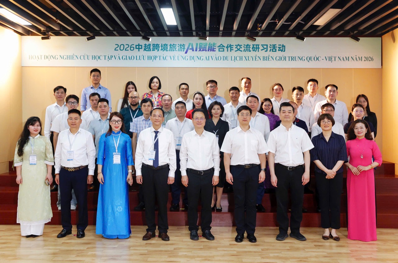 ĐOÀN ĐẠI BIỂU SỞ VĂN HÓA, THỂ THAO VÀ DU LỊCH TỈNH TUYÊN QUANG THAM DỰ HOẠT ĐỘNG NGHIÊN CỨU, TRAO ĐỔI HỢP TÁC “ỨNG DỤNG AI TRONG DU LỊCH XUYÊN BIÊN GIỚI VIỆT – TRUNG NĂM 2026”