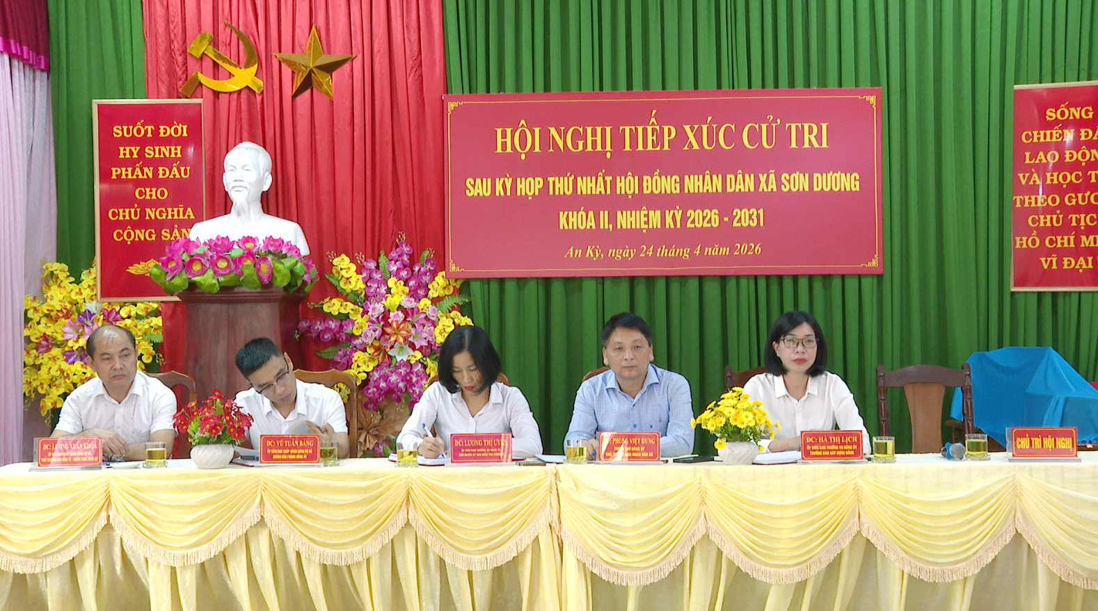 Tổ đại biểu số 02 HĐND xã tiếp xúc cử tri tại thôn An Kỳ