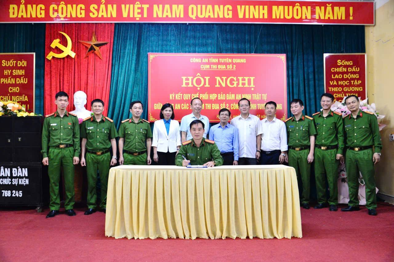 CÔNG AN CÁC XÃ HÙNG LỢI, TRUNG SƠN, MINH THANH, TÂN TRÀO, SƠN DƯƠNG, THÁI BÌNH VÀ BÌNH CA TỔ CHỨC HỘI NGHỊ KÝ KẾT QUY CHẾ PHỐI HỢP CỤM CÔNG AN CÁC XÃ GIÁP RANH, LIỀN KỀ