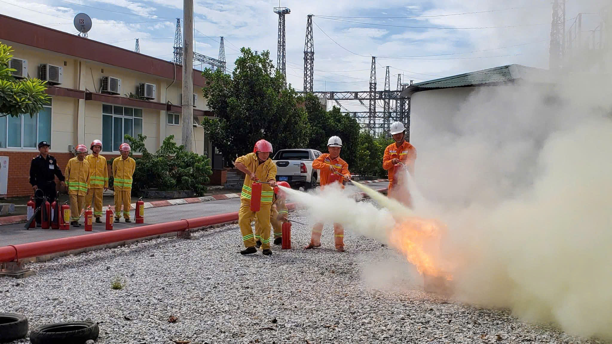 HUẤN LUYỆN, TỔ CHỨC THỰC TẬP PHƯƠNG ÁN CÁC CƠ SỞ NĂNG LƯỢNG CÓ NGUY HIỂM VỀ CHÁY, NỔ