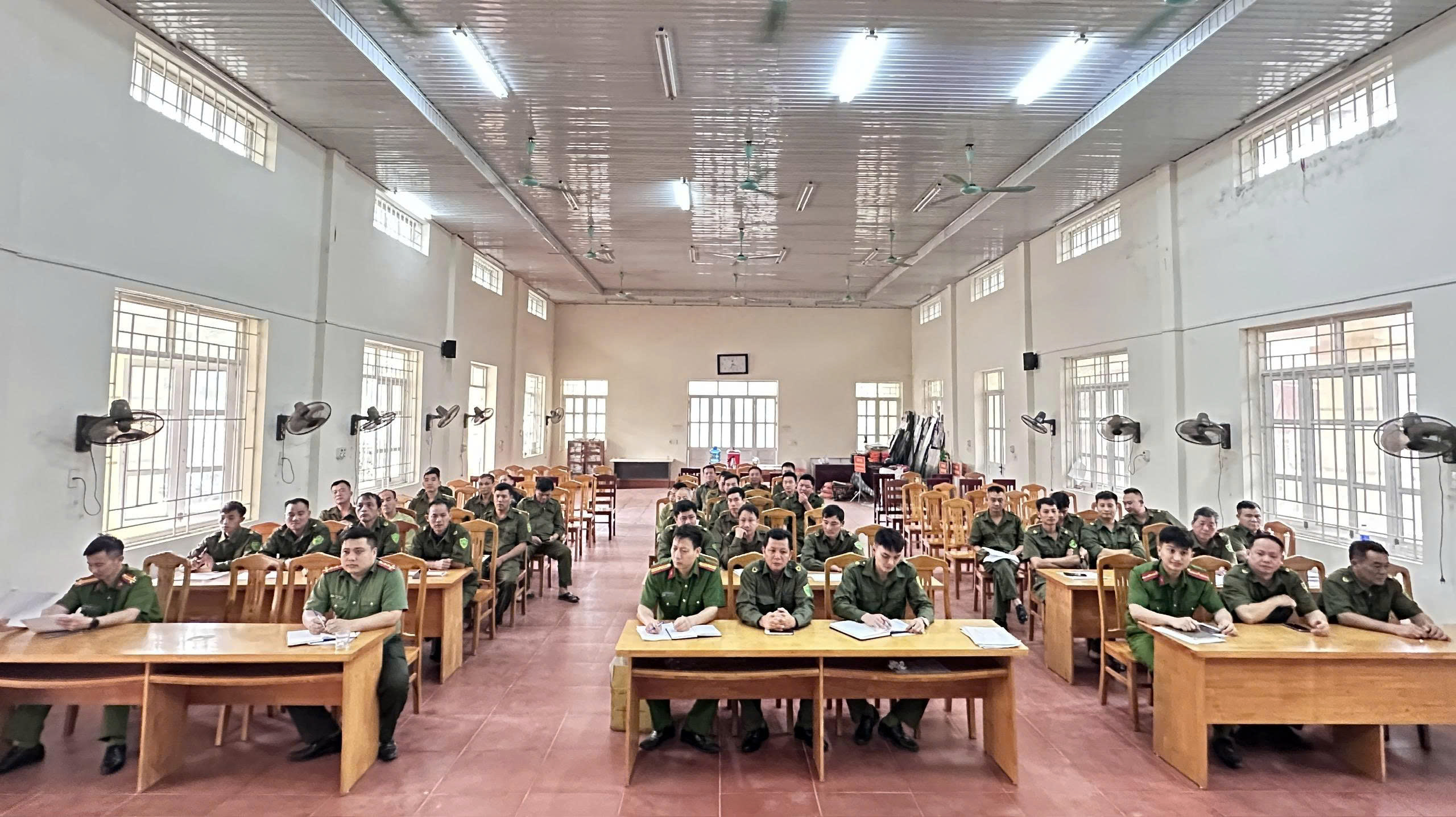 CÔNG AN XÃ XUÂN VÂN TỔ CHỨC GIAO BAN LỰC LƯỢNG AN NINH CƠ SỞ THÁNG 3/2026 