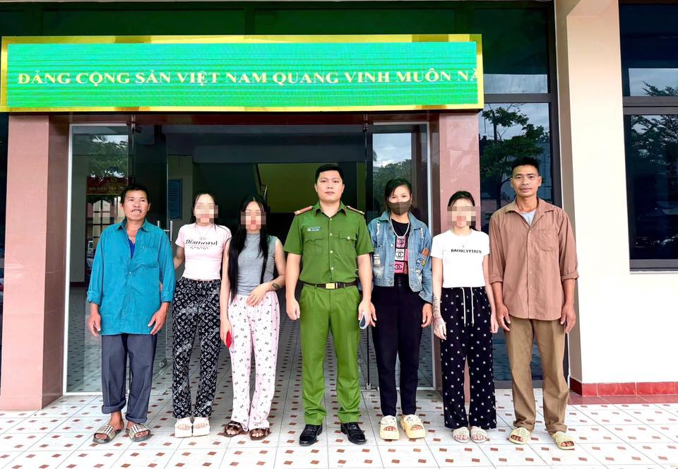 HỖ TRỢ 03 CÔNG DÂN TỪ MYANMAR VỀ NƯỚC AN TOÀN
