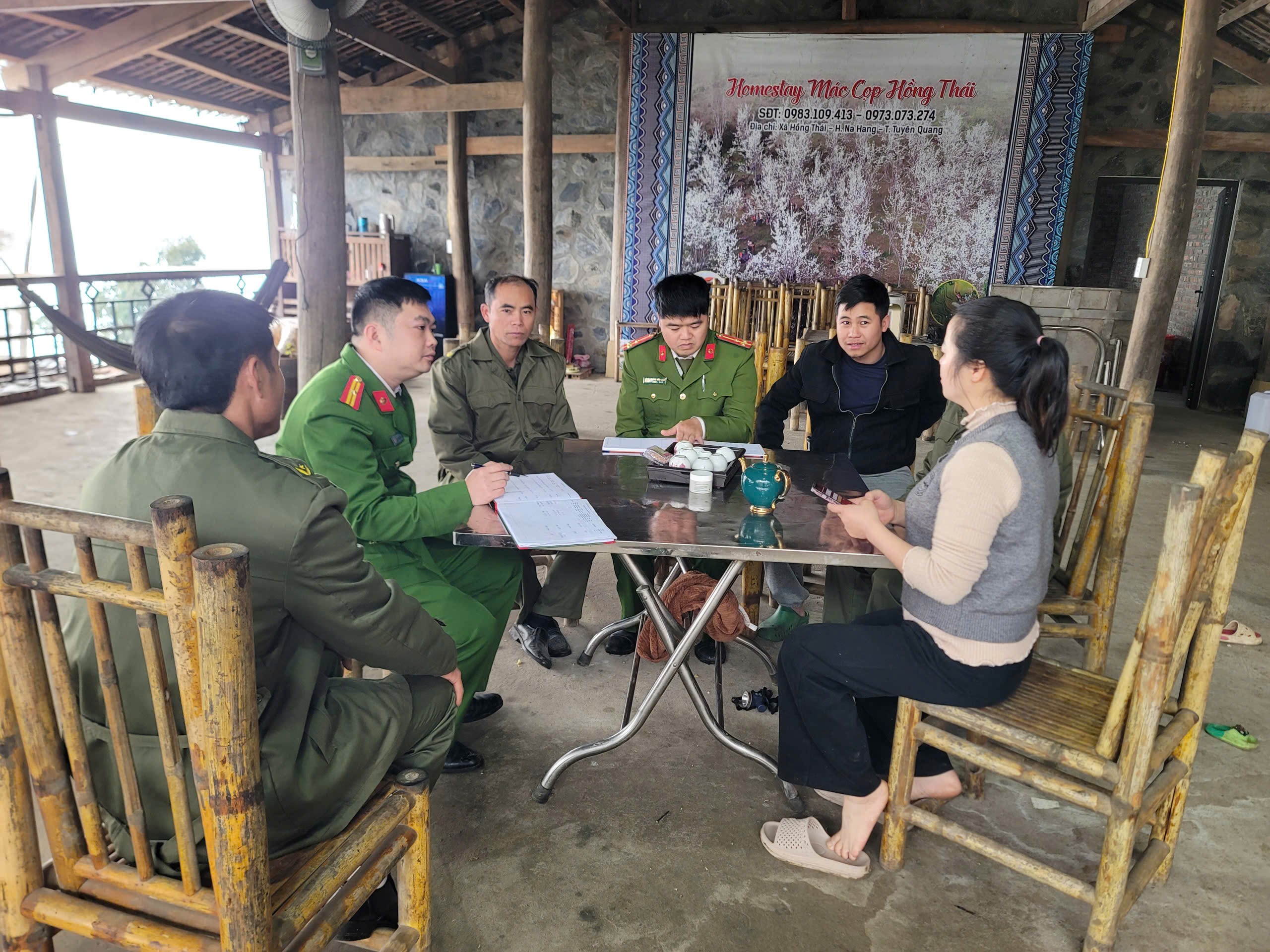 Công an xã Hồng Thái triển khai tổng rà soát, kiểm tra cư trú trên toàn địa bàn xã