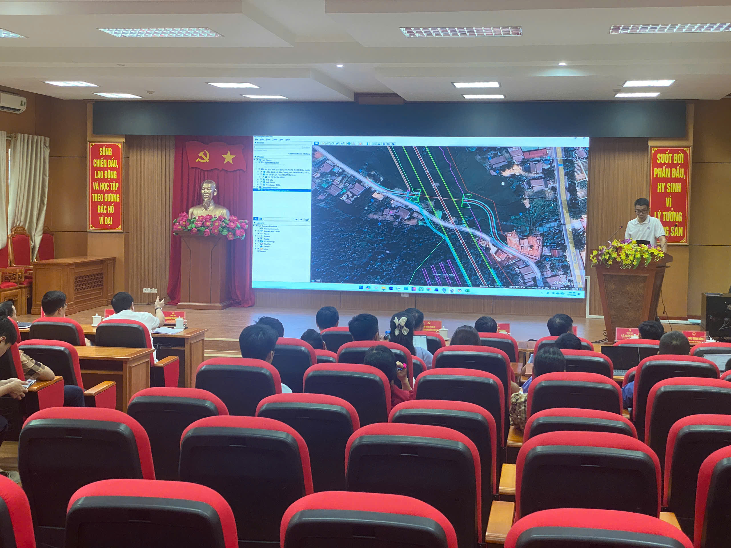 Phối hợp tổ chức trình chiếu hướng tuyến, các công trình phụ trợ Dự án Cao tốc Tuyên Quang - Hà Giang (giai đoạn 2)