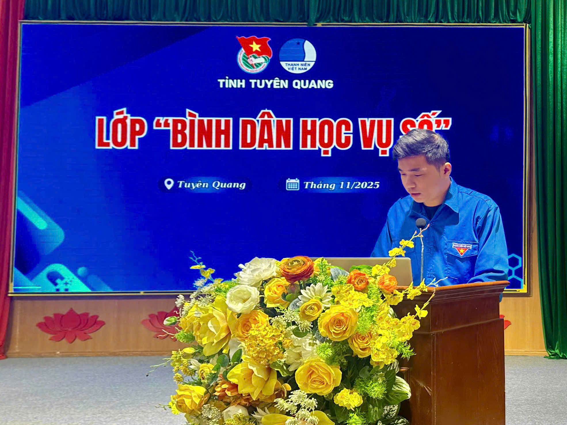 Đoàn thanh niên Sở Khoa học và Công nghệ đồng hành cùng đoàn viên, thanh niên xã Pà Vầy Sủ trong tiếp cận tri thức số