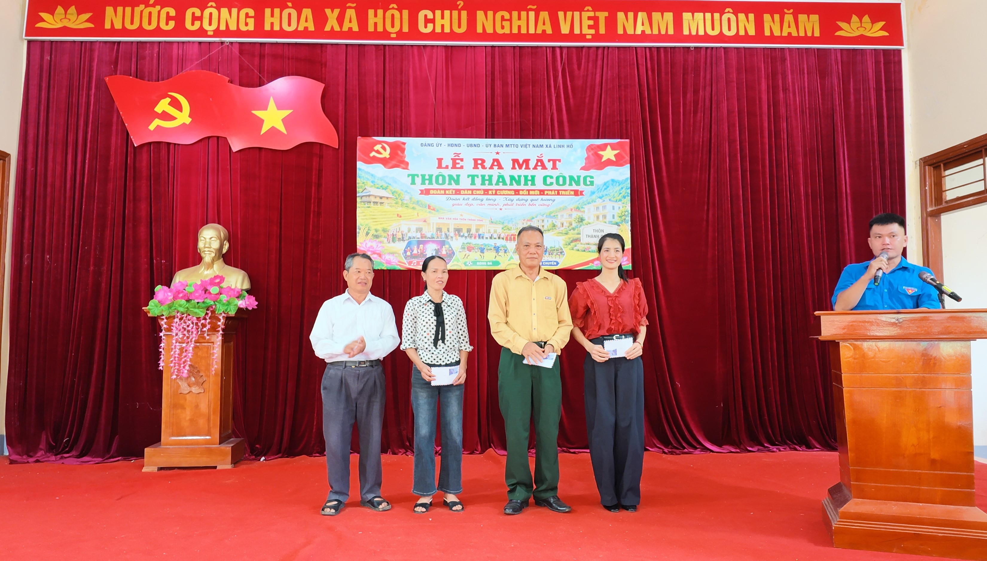 Ra mắt 16.JPG