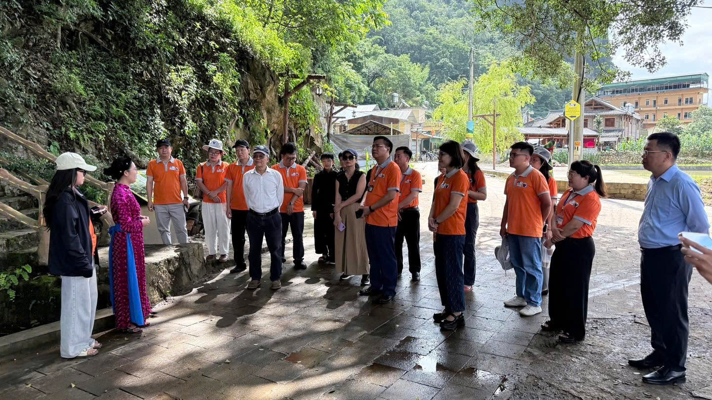 XÃ ĐỒNG VĂN ĐÓN ĐOÀN TIỀN THẨM ĐỊNH KIỂM TRA, TỔNG DUYỆT CÔNG TÁC CHUẨN BỊ ĐÓN TIẾP VÀ LÀM VIỆC VỚI ĐOÀN CHUYÊN GIA TÁI THẨM ĐỊNH CÔNG VIÊN ĐỊA CHẤT TOÀN CẦU UNESCO CAO NGUYÊN ĐÁ ĐỒNG VĂN LẦN THỨ IV NĂM 2026