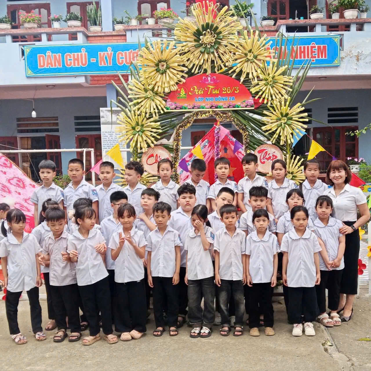 Tr Tiểu học2.jpg