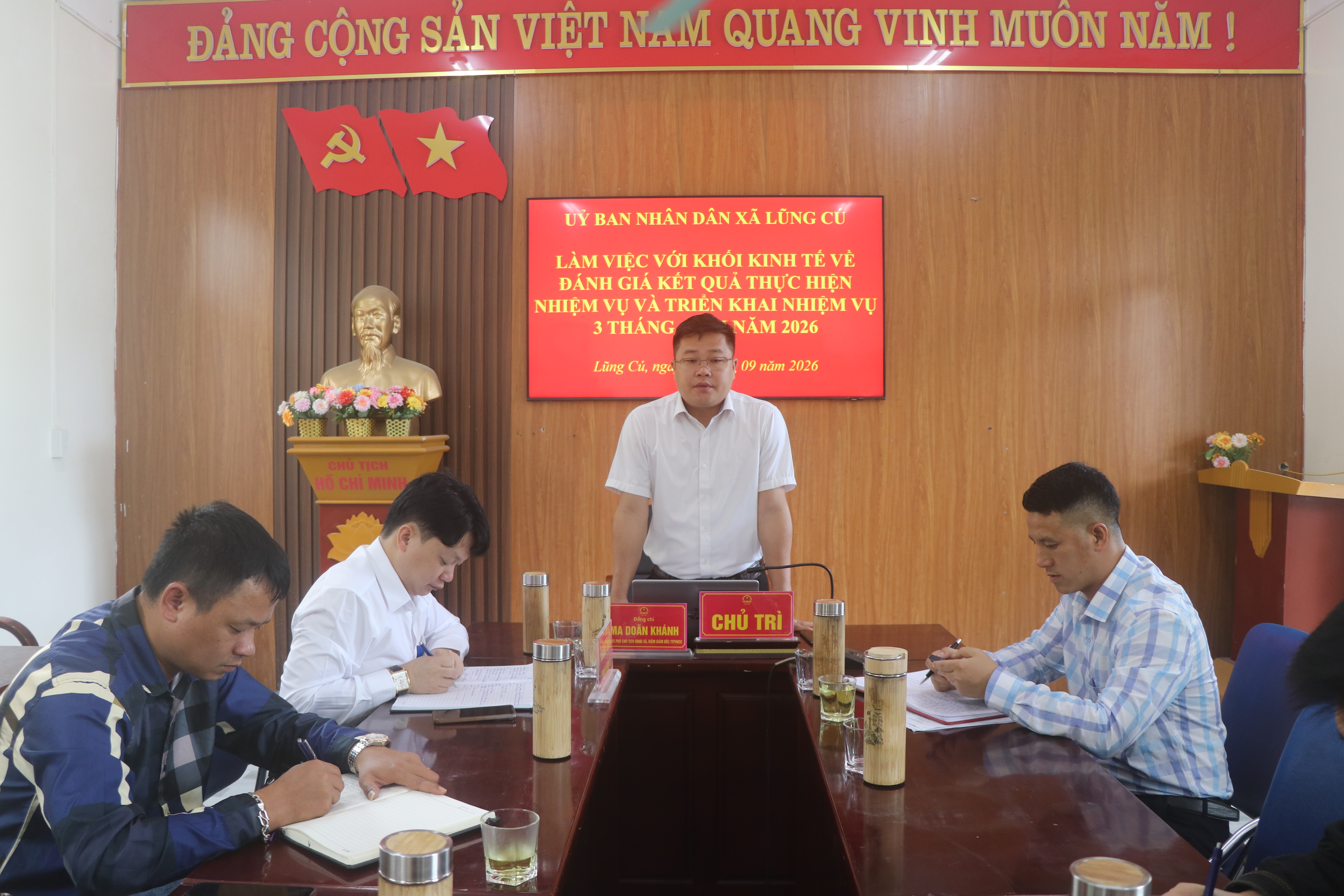 LŨNG CÚ ĐÁNH GIÁ KẾT QUẢ THỰC HIỆN CÁC NHIỆM VỤ LĨNH VỰC KINH TẾ