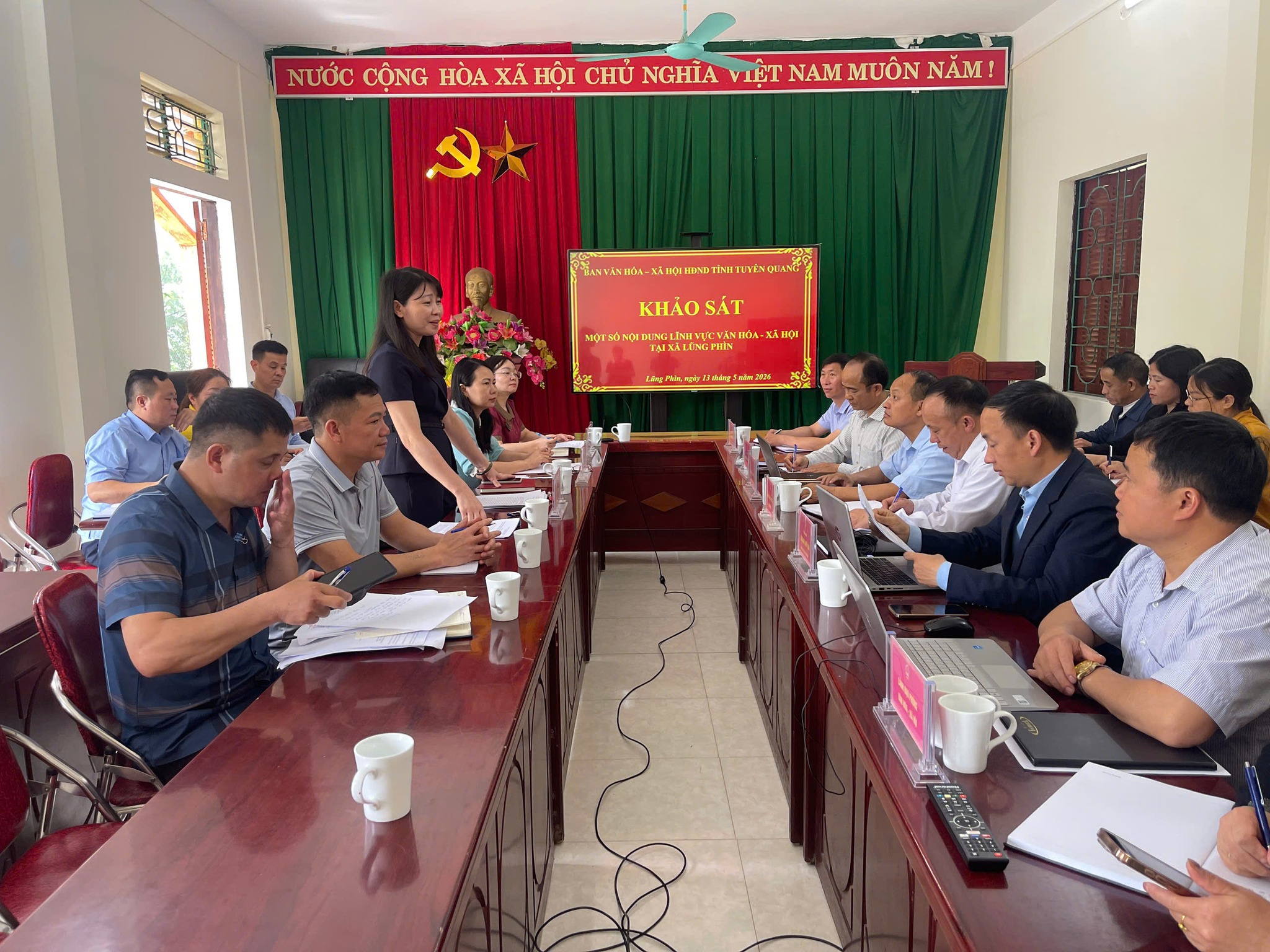 Đoàn công tác của Ban Văn hóa – Xã hội, Hội đồng nhân dân tỉnh khảo sát tại xã Lũng Phìn