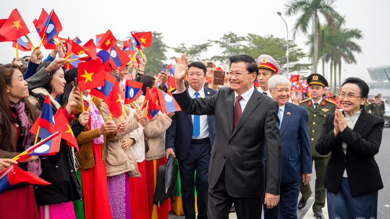 Strengthening bonds and nurturing the sustainable, long-lasting Viet Nam–Laos relationship