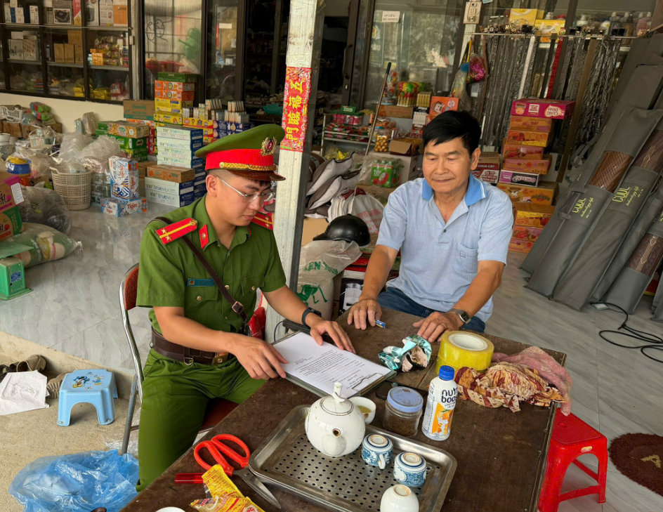  CÔNG AN XÃ TRI PHÚ TĂNG CƯỜNG XỬ LÝ XE TỰ CHẾ, ĐẢM BẢO ATGT