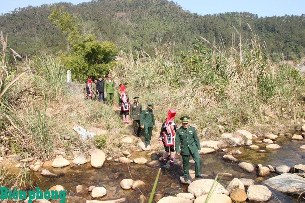 Huy động sức mạnh toàn dân tham gia bảo vệ biên giới